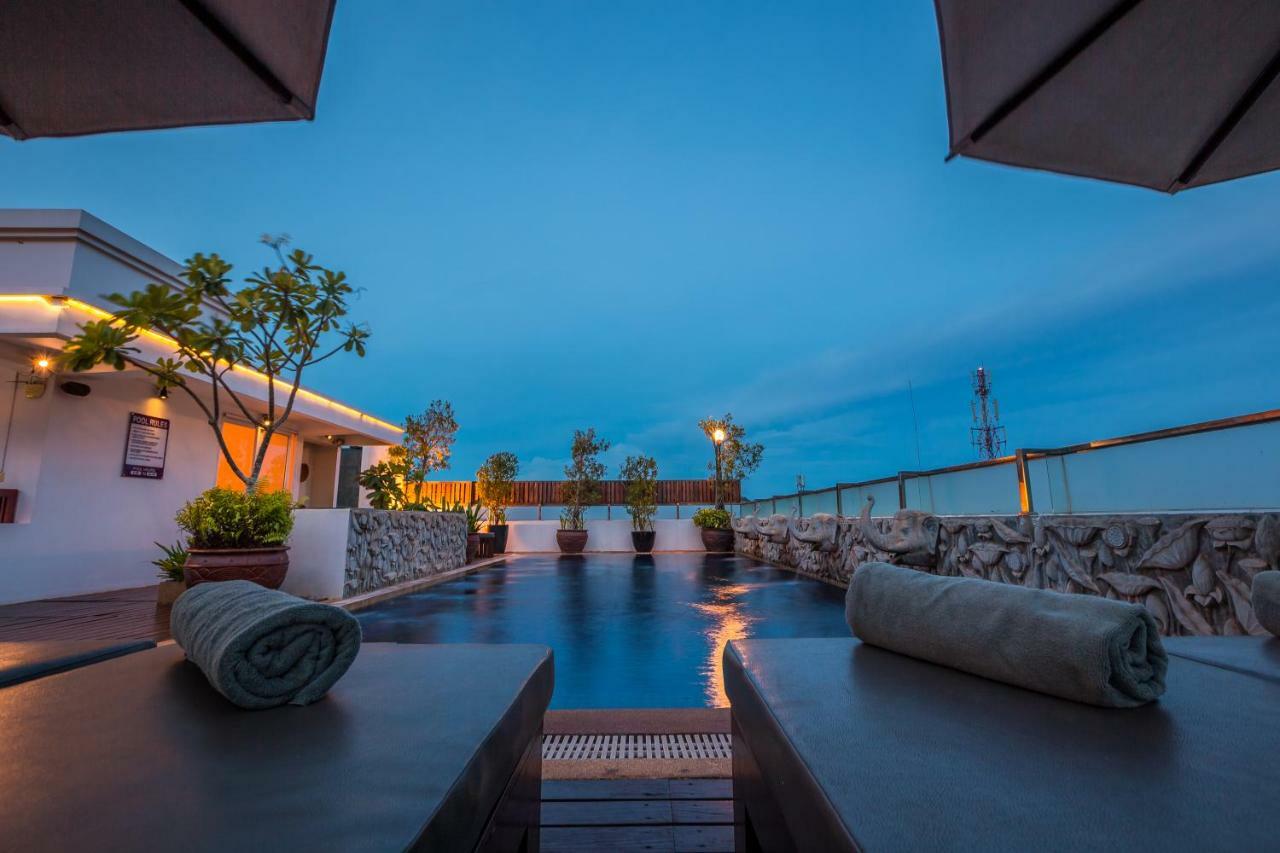 Angkor Sivutha Suites By Alfa Siem Reap Zewnętrze zdjęcie